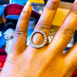 SILVER JEWELED O-RING STRETCHY RING
